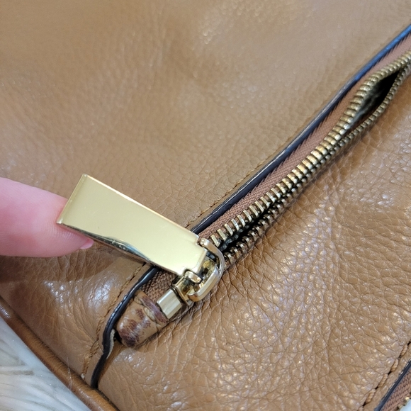 Michael Kors Brown Small crossbody bag - Picture 6 of 16